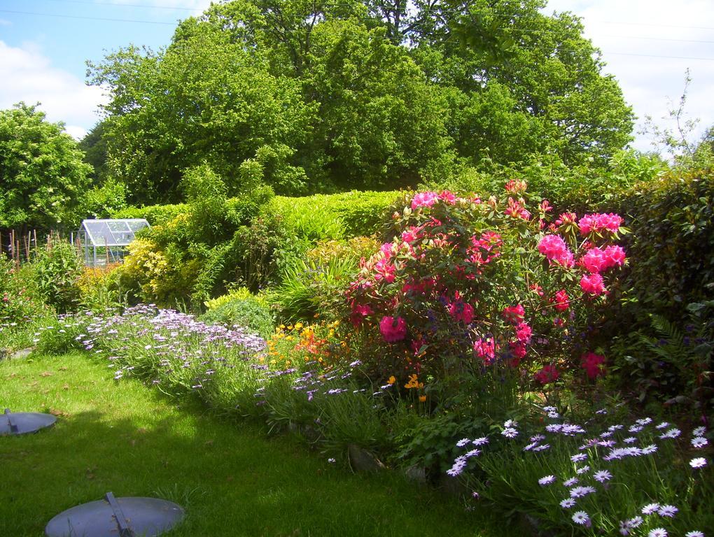 Le Boterff Gites Et Camping Saint-Mayeux Exterior foto
